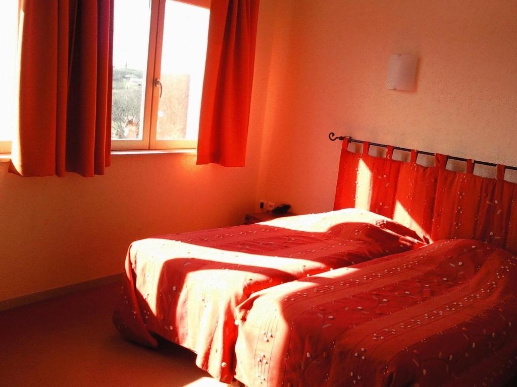 Logis L'Auberge Du Quercy Blanc Molières Esterno foto